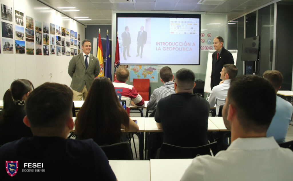 El viernes 26 de septiembre tuvo lugar el Seminario de Introducción a la Geopolítica.