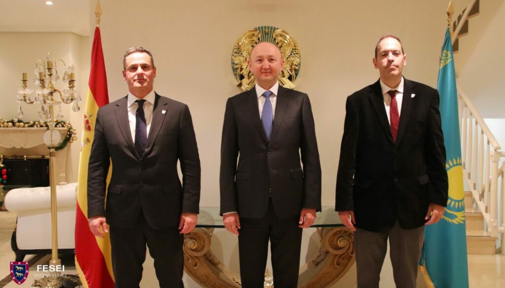 FESEI visitó el pasado 10/12/2025 la embajada de la República de Kazajistán.
