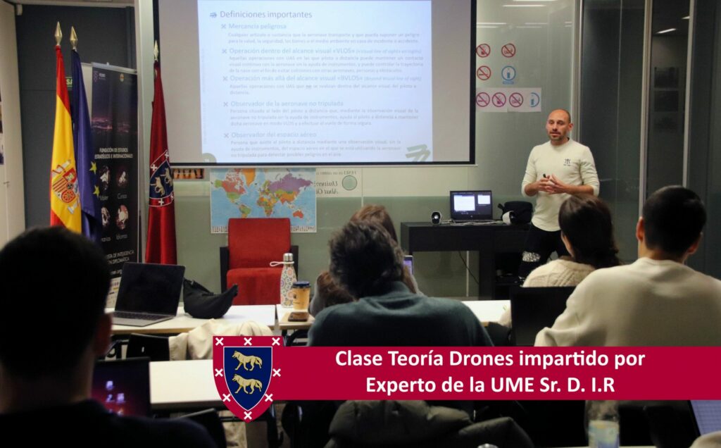 El sábado 21/3/2026 tuvo lugar en la sede de la Fundación una completa clase teórica sobre drones, centrada en la preparación del examen A1/A3.