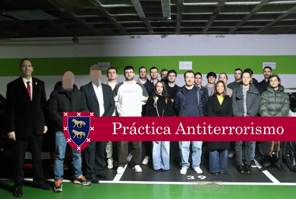 El sábado 14/3/2026 los alumnos del Máster tuvieron el privilegio de asistir a una clase de negociación antiterrorista impartida por la Policía Nacional en la Fundación de Estudios Estratégicos e Internacionales (FESEI).