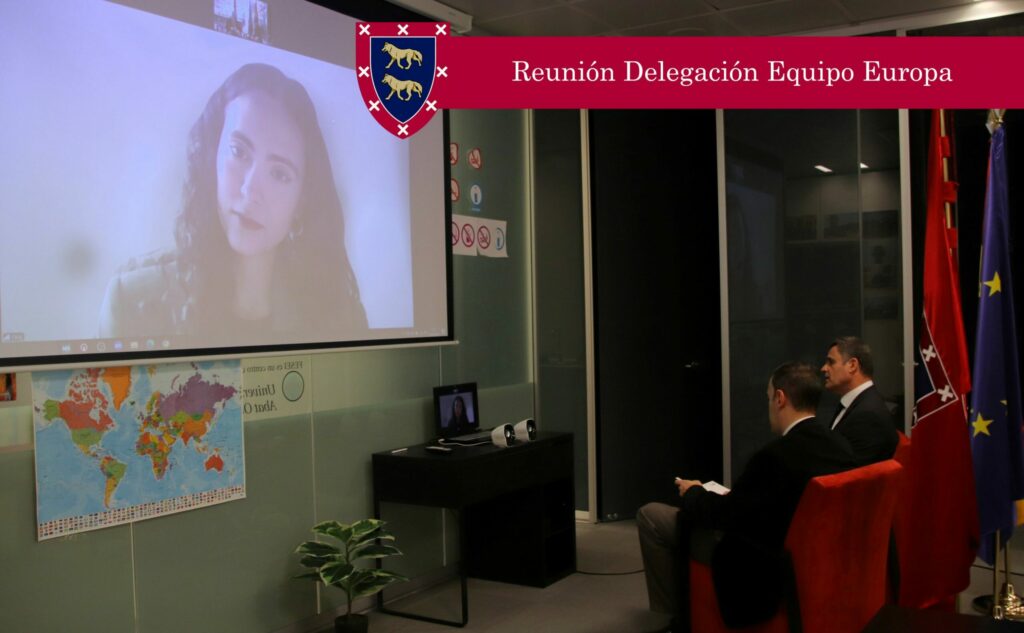 El pasado jueves 12/3/2026 La Fundación de Estudios Estratégicos e Internacionales mantuvo un encuentro con el Equipo Europa, asociación juvenil, europeísta y sin ánimo de lucro.