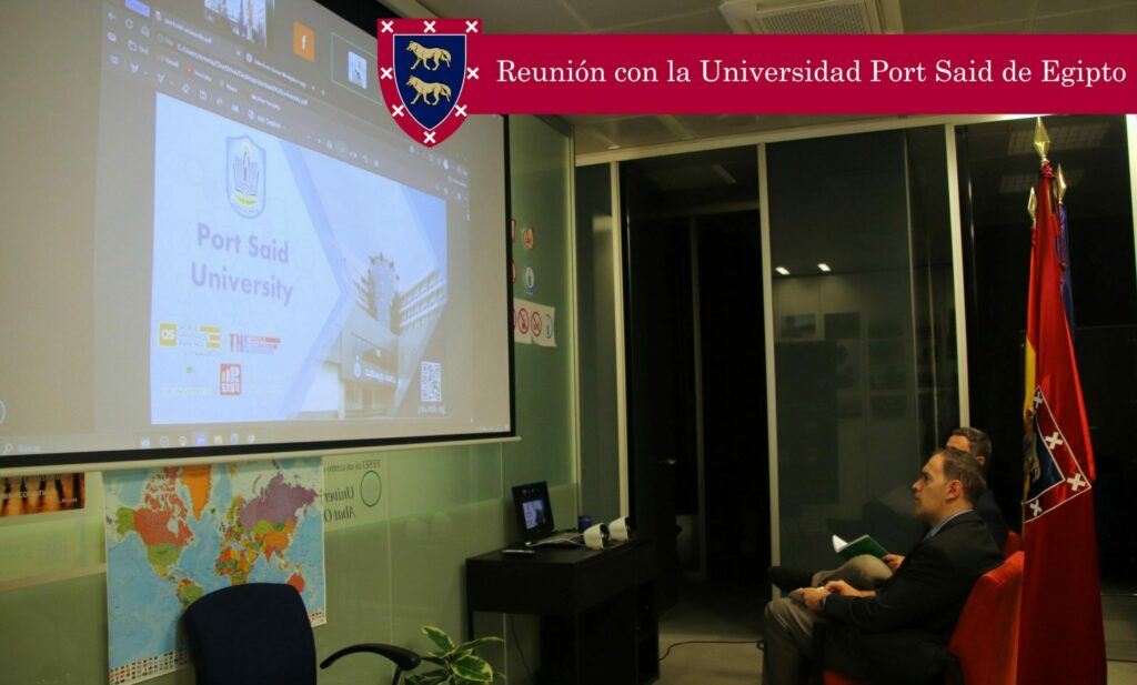 La Fundación de Estudios Estratégicos e Internacionales, FESEI, mantuvo el jueves 21/5/2026 una reunión con la Universidad de Port Said, de la República Árabe de Egipto, en un clima de cordialidad y entendimiento mutuo, con el objetivo de identificar nuevas áreas de cooperación académica en los campos de la diplomacia, liderazgo, análisis estratégicos y de riesgos, entre otras materias.
